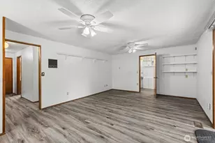 8011 188th Ave SW, Rochester, WA 98579 - Photo 10