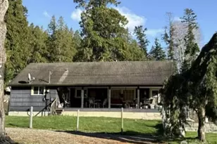 5118 Seaview Dr, Blaine, WA 98230 - Photo 2