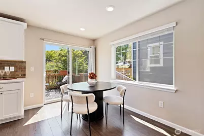 6724 34th Avenue SW, Seattle, WA 98126 - Photo 8