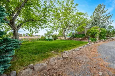 1661 Road 17.6 NW, Ephrata, WA 98823 - Photo 8