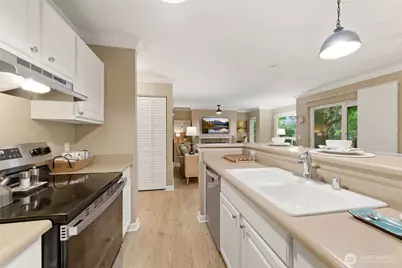 31500 33rd Place SW #B103, Federal Way, WA 98023 - Photo 6