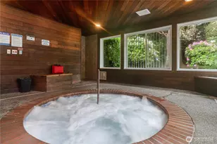 12618 100th Ln NE, Kirkland, WA 98034 - Photo 2