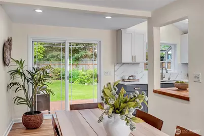 8232 39th Avenue NE, Seattle, WA 98115 - Photo 8