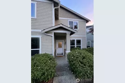 18542 97th Ave Court E, Puyallup, WA 98375 - Photo 2