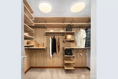 2716 Elliott #402, Seattle, WA 98121 - Photo 18