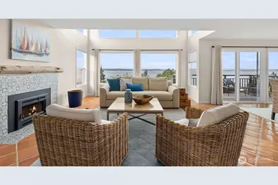 10879 Bill Point Circle NE, Bainbridge Island, WA 98110 - Photo 10