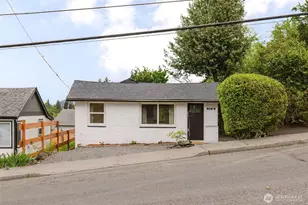 2122 15th St, Bremerton, WA 98312 - Photo 4