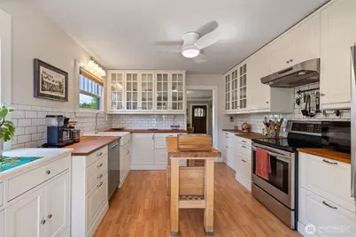 1406 N 11th Street, Tacoma, WA 98403 - Photo 12