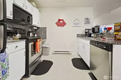 13802 18th Avenue Ct E #132, Tacoma, WA 98445 - Photo 24