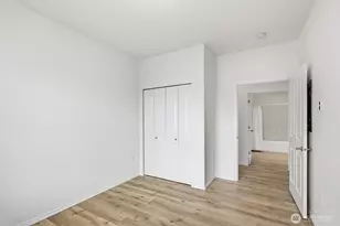 14915 38th Dr SE, Bothell, WA 98012 - Photo 18