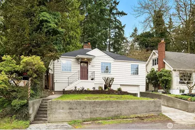 12517 22nd Avenue NE, Seattle, WA 98125 - Photo 2