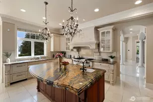 2010 222nd Ave SE, Sammamish, WA 98075 - Photo 10