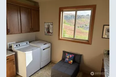4062 Knowles Road, Wenatchee, WA 98801 - Photo 14