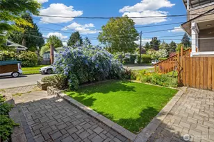 520 N 79th St, Seattle, WA 98103 - Photo 6