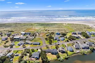 34702 G St, Ocean Park, WA 98640 - Photo 6