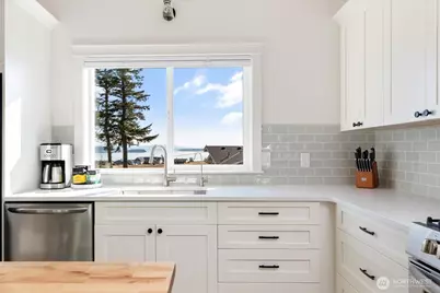 1387 Scenic Heights Road, Oak Harbor, WA 98277 - Photo 28