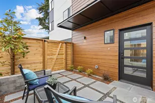 5446 40th Ave SW, Seattle, WA 98136 - Photo 2