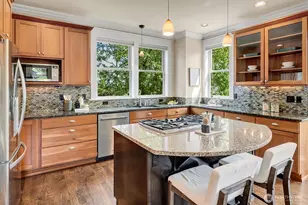 333 N 78th St, Seattle, WA 98103 - Photo 8