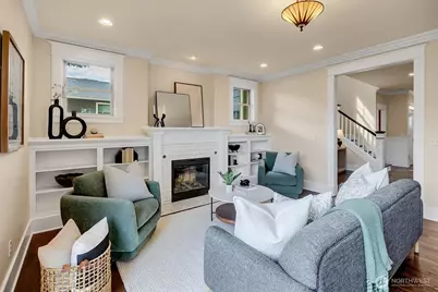333 N 78th Street, Seattle, WA 98103 - Photo 14
