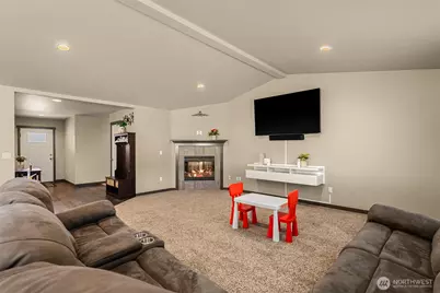 138 S Nevada Avenue, East Wenatchee, WA 98802 - Photo 8