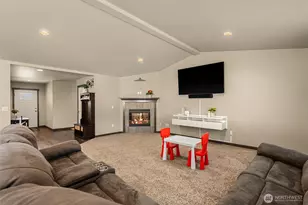 138 S Nevada Ave, East Wenatchee, WA 98802 - Photo 8