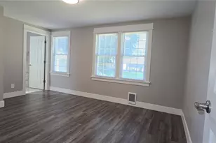 12053 70 Th Ave S, Seattle, WA 98178 - Photo 8