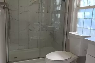 12053 70 Th Ave S, Seattle, WA 98178 - Photo 6
