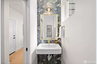 2851 NW 70th Street, Seattle, WA 98117 - Photo 14