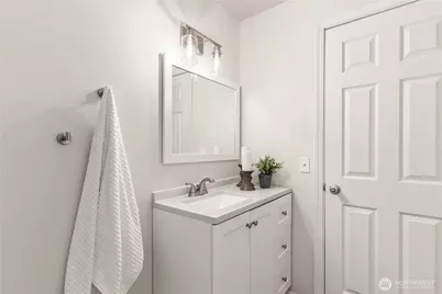 17022 190th Avenue E, Renton, WA 98058 - Photo 16