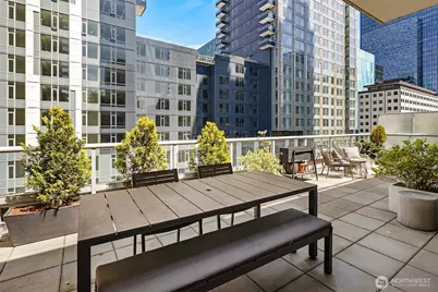 583 Battery Street #702N, Seattle, WA 98121 - Photo 16