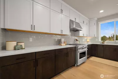 7853 S 132 Street, Seattle, WA 98178 - Photo 34