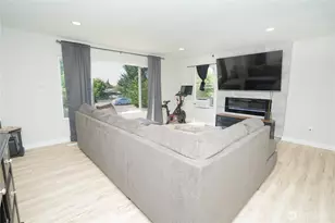 18830 108th Ave SE, Renton, WA 98055 - Photo 10