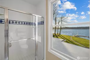 649 E Lake Sammamish Pkwy SE, Sammamish, WA 98074 - Photo 28