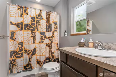 115 N 34th Street, Bellingham, WA 98225 - Photo 24