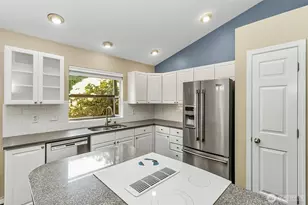 9524 2nd St SE, Lake Stevens, WA 98258 - Photo 6