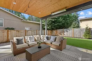 13038 NE 102nd Pl, Kirkland, WA 98033 - Photo 2