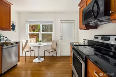17 W Dravus Street, Seattle, WA 98119 - Photo 14