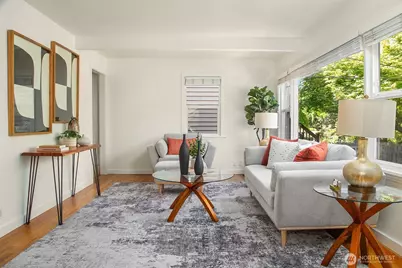 17 W Dravus Street, Seattle, WA 98119 - Photo 8