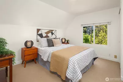 17 W Dravus Street, Seattle, WA 98119 - Photo 20
