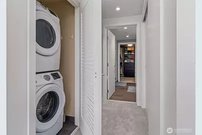 909 5th Avenue #1902, Seattle, WA 98104 - Photo 22