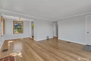 7811 S 112th St, Seattle, WA 98178 - Photo 8
