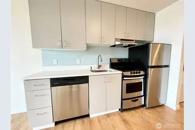 2249 NE 46th Street, Seattle, WA 98105 - Photo 10