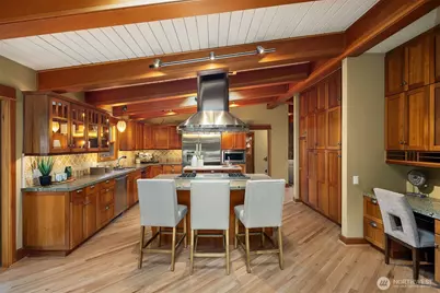 7816 NE 32nd Street, Medina, WA 98039 - Photo 12
