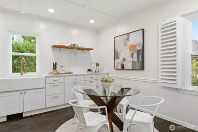 1560 28th Avenue W, Seattle, WA 98199 - Photo 14
