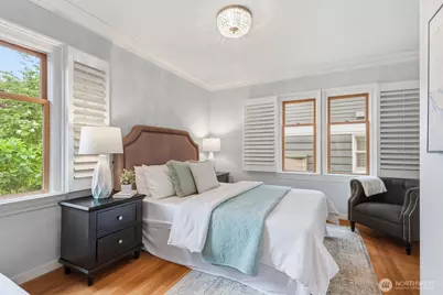 1560 28th Avenue W, Seattle, WA 98199 - Photo 16