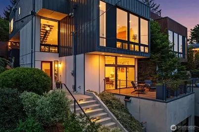 431 26th Avenue E, Seattle, WA 98112 - Photo 2