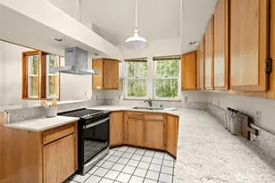 7983 NE Walden Ln, Bainbridge Island, WA 98110 - Photo 12