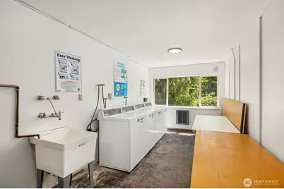 2233 NE 46th Street, Seattle, WA 98105 - Photo 16