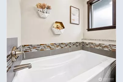 21002 61st Avenue W, Lynnwood, WA 98036 - Photo 24