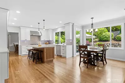1220 268th Way SE, Sammamish, WA 98075 - Photo 16